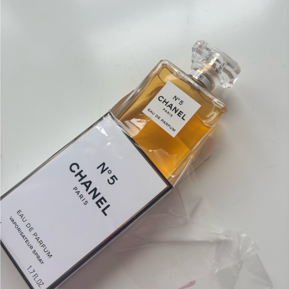 CHANEL No 5 Eau de Parfum new 1.7 OZ fragrance
